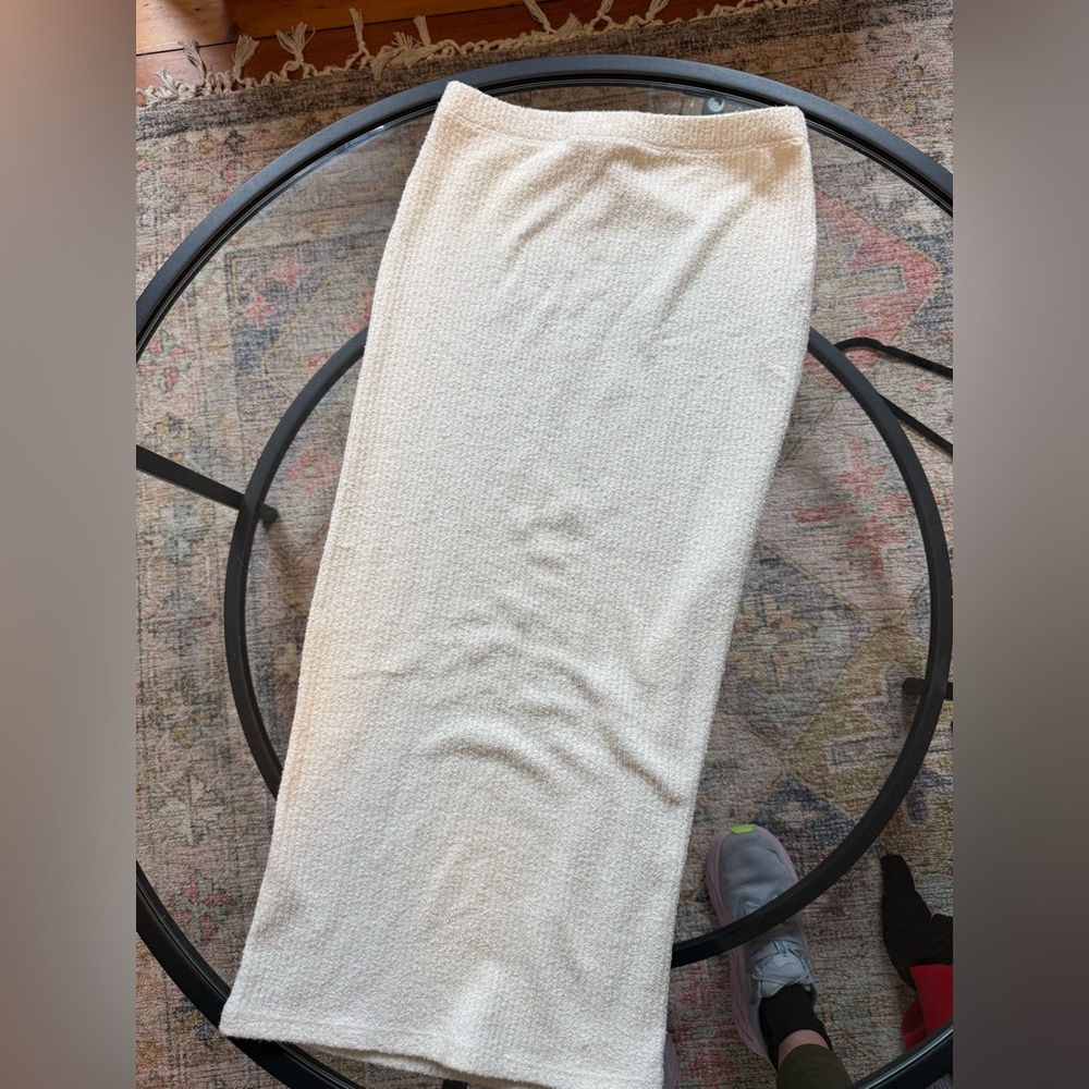 Topshop Cream Textured Maxi Skirt | Size 8 | Neutral Staple